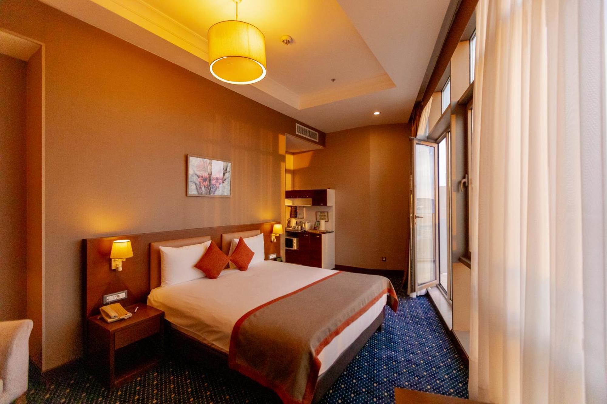 Parkside Hotel & Apartments Баку Екстер'єр фото