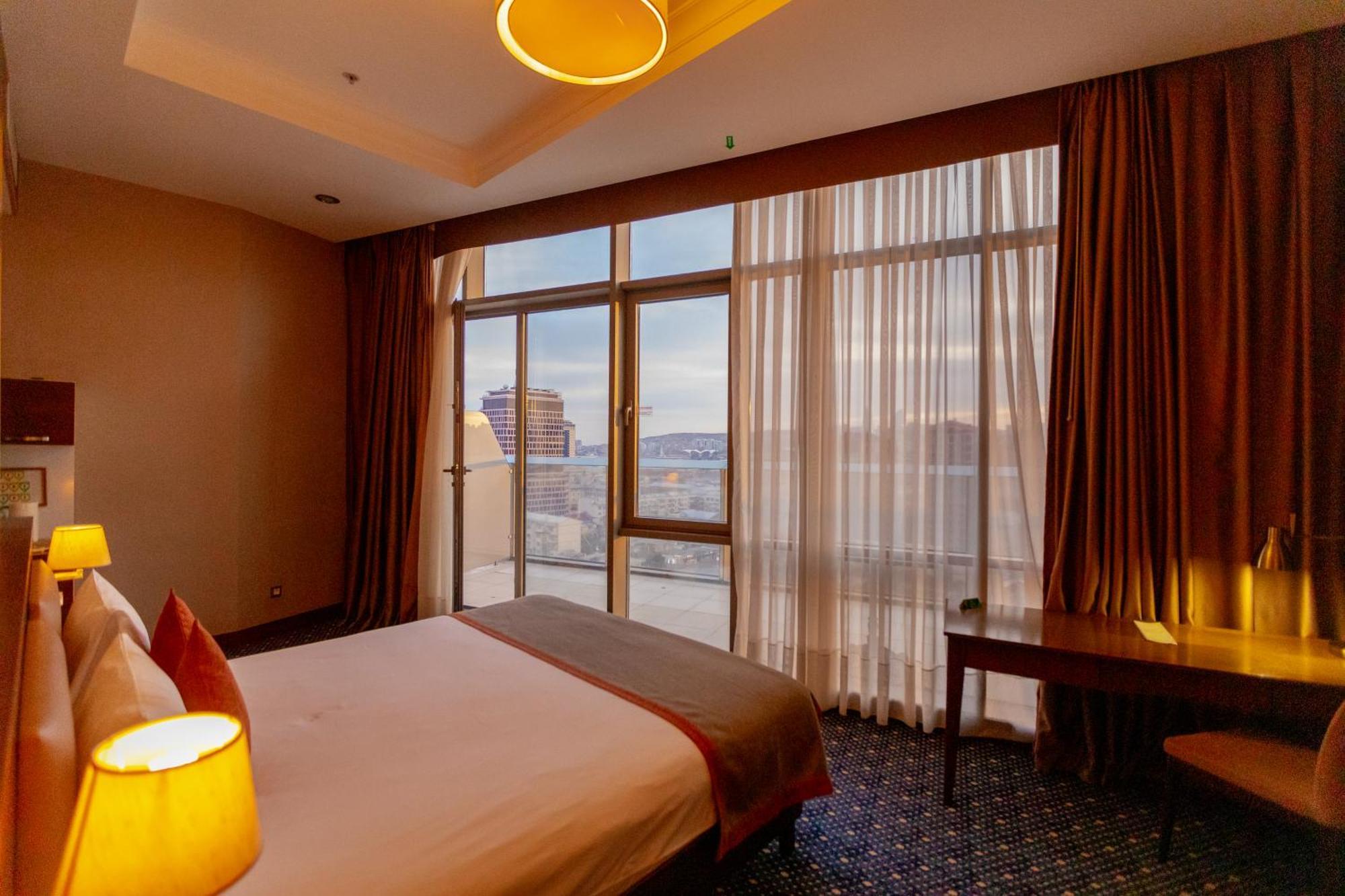 Parkside Hotel & Apartments Баку Екстер'єр фото